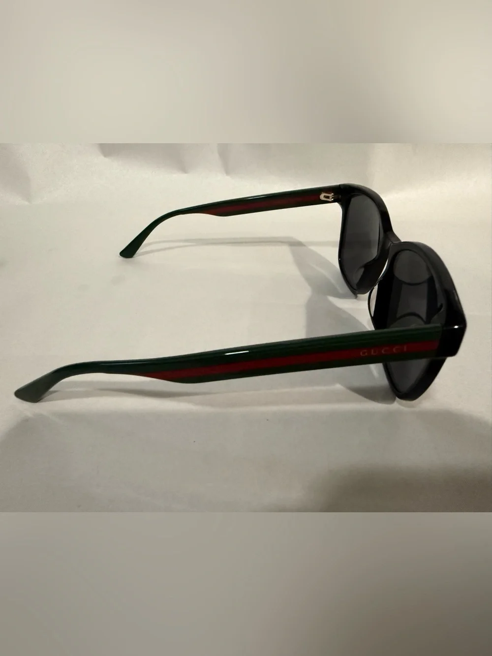 Classic Gucci Unisex Sunglasses Pre-owned Great Condition No Case